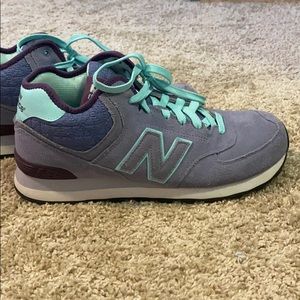 New Balance Tennis Shoes